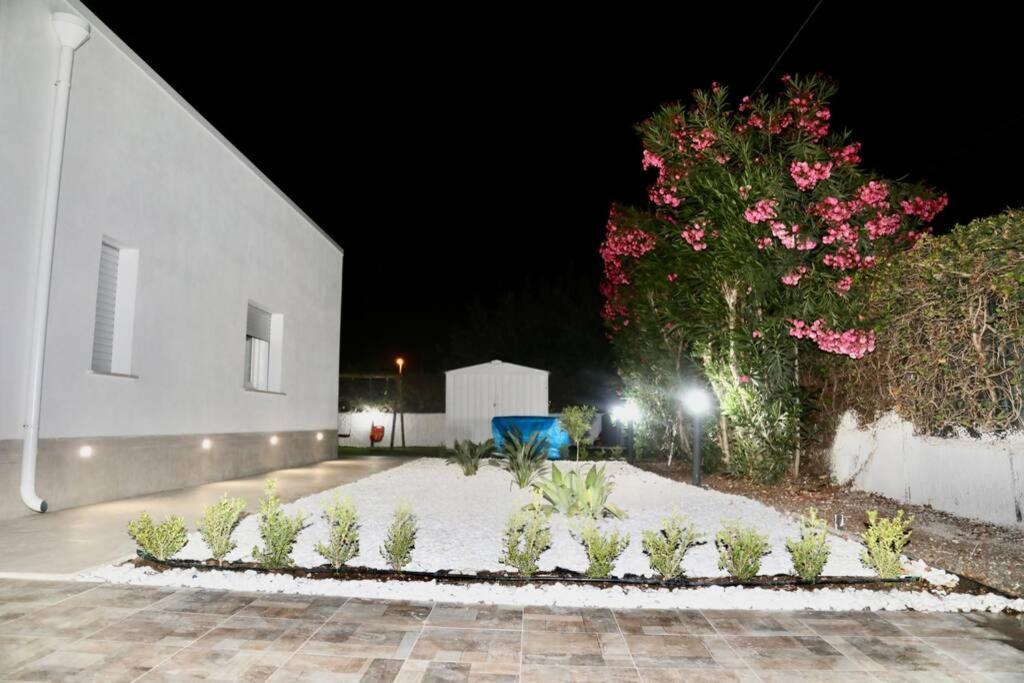 Villa Mare Blue Sr Nuovissima Villa 150M Dal Mare Adatta A Bambini Terrauzza Экстерьер фото